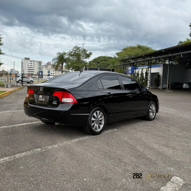 CIVIC 1.8 LXL 16V FLEX 4P AUTOMÁTICO - 2011 - FARROUPILHA