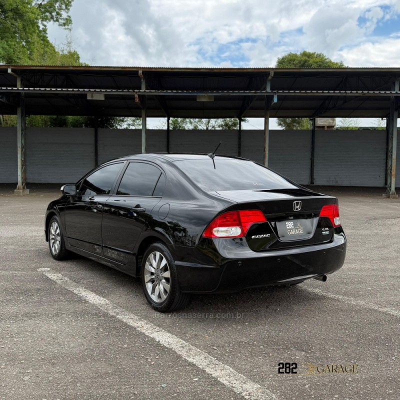 CIVIC 1.8 LXL 16V FLEX 4P AUTOMÁTICO - 2011 - FARROUPILHA