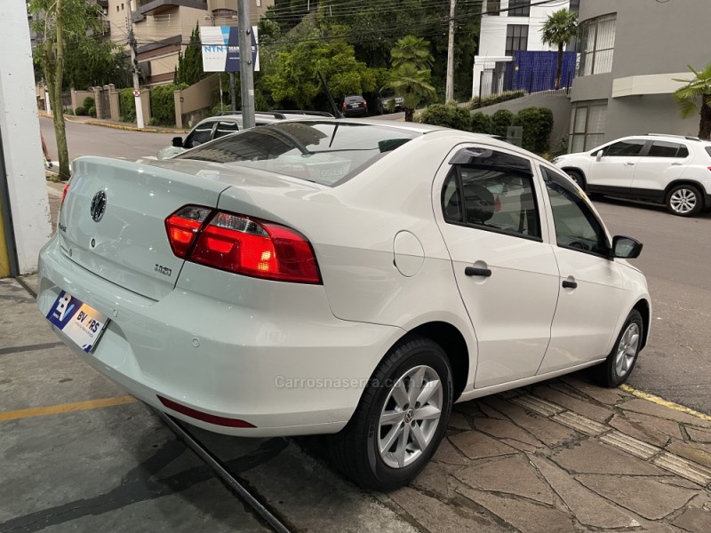 VOYAGE 1.6 MI TRENDLINE 8V FLEX 4P MANUAL - 2015 - BENTO GONçALVES