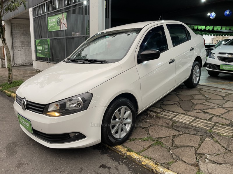 VOYAGE 1.6 MI TRENDLINE 8V FLEX 4P MANUAL - 2015 - BENTO GONçALVES