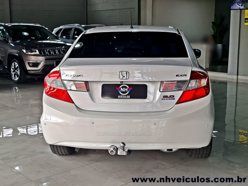 CIVIC 2.0 EXR 16V FLEX 4P AUTOMÁTICO - 2016 - NOVO HAMBURGO