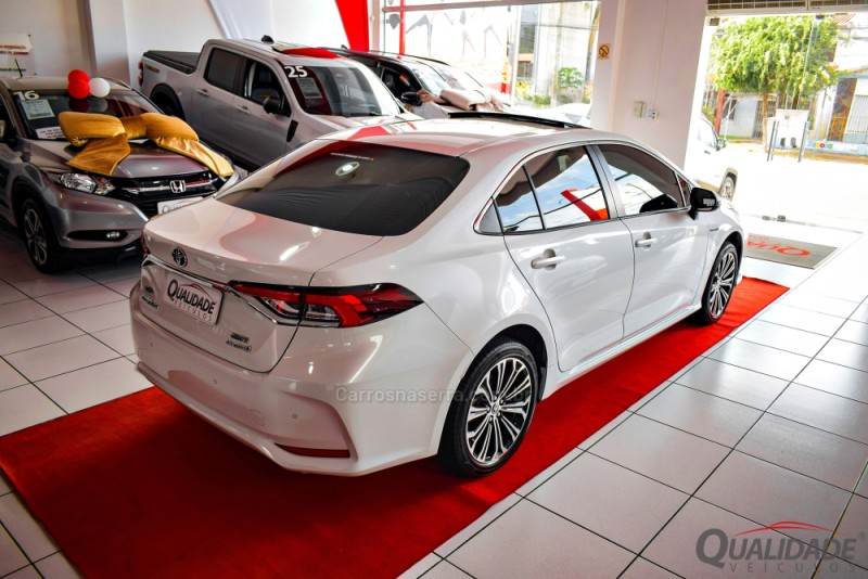 COROLLA 1.8 ALTIS PREMIUM 16V HÍBRIDO 4P AUTOMÁTICO - 2023 - SANTA CRUZ DO SUL