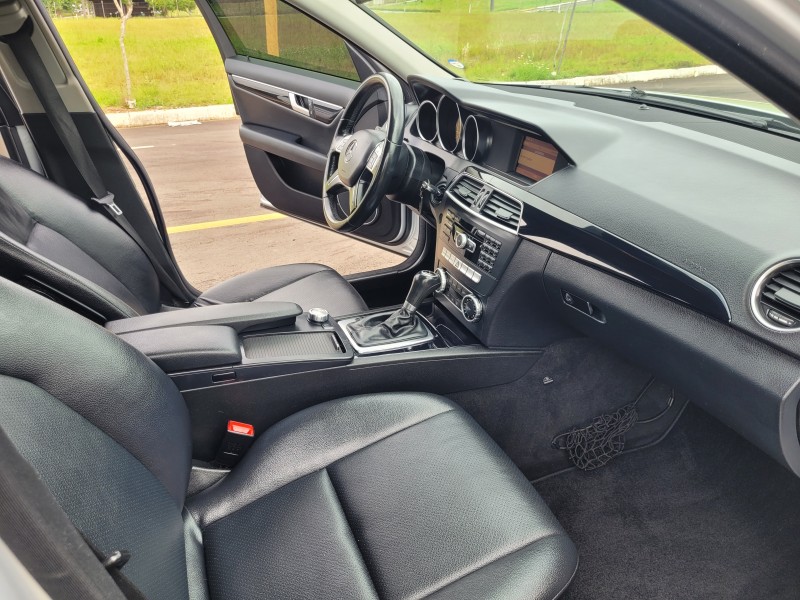 C 180 1.8 CGI CLASSIC 16V TURBO GASOLINA 4P AUTOMÁTICO - 2012 - CARLOS BARBOSA