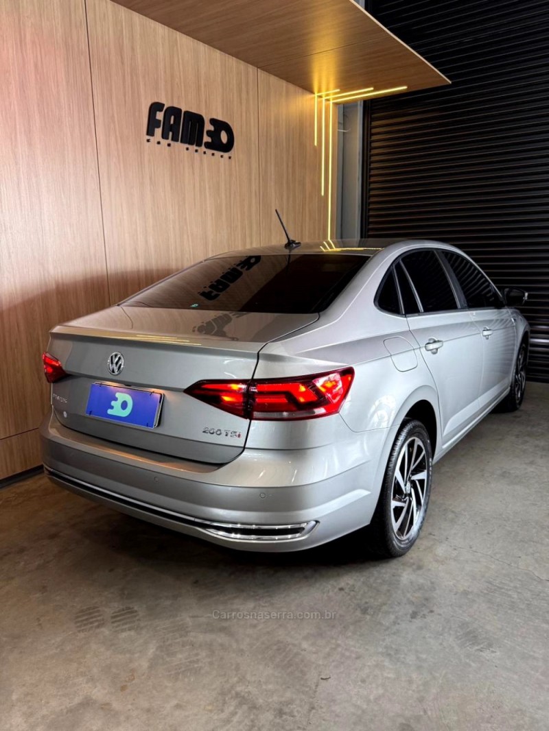 VIRTUS 1.0 200 TSI HIGHLINE AUTOMÁTICO - 2022 - LAJEADO