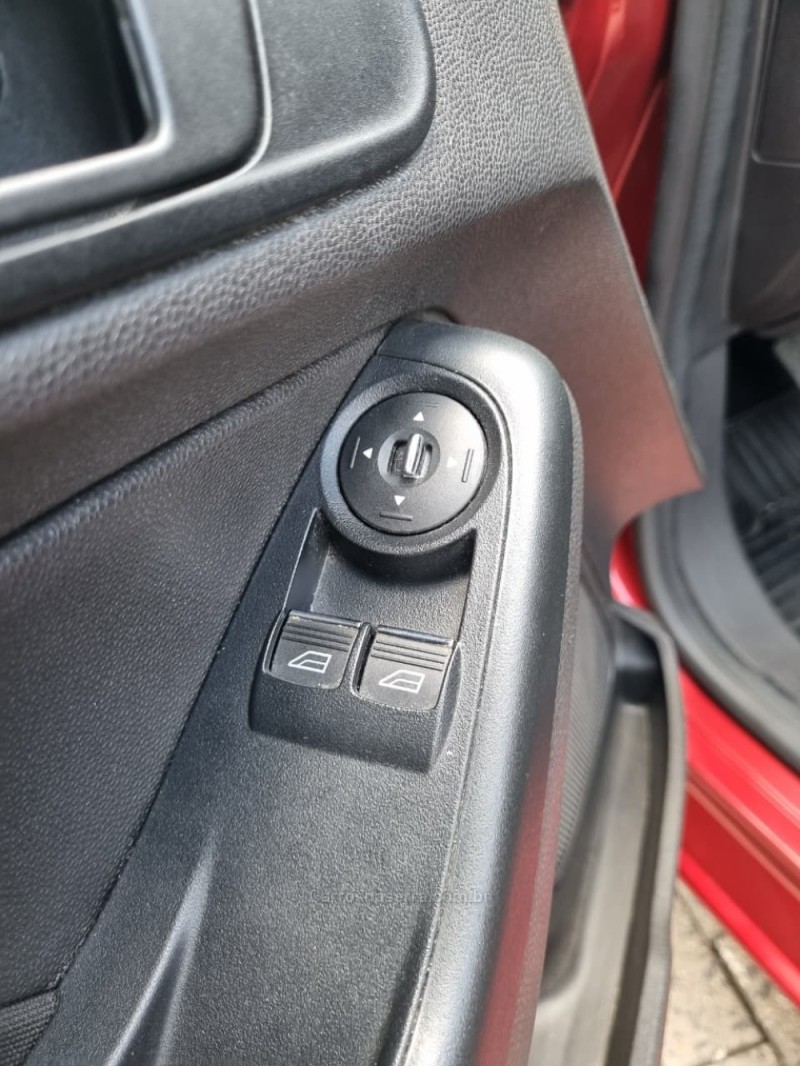 FIESTA 1.5 SE HATCH 16V FLEX 4P MANUAL - 2014 - CAXIAS DO SUL