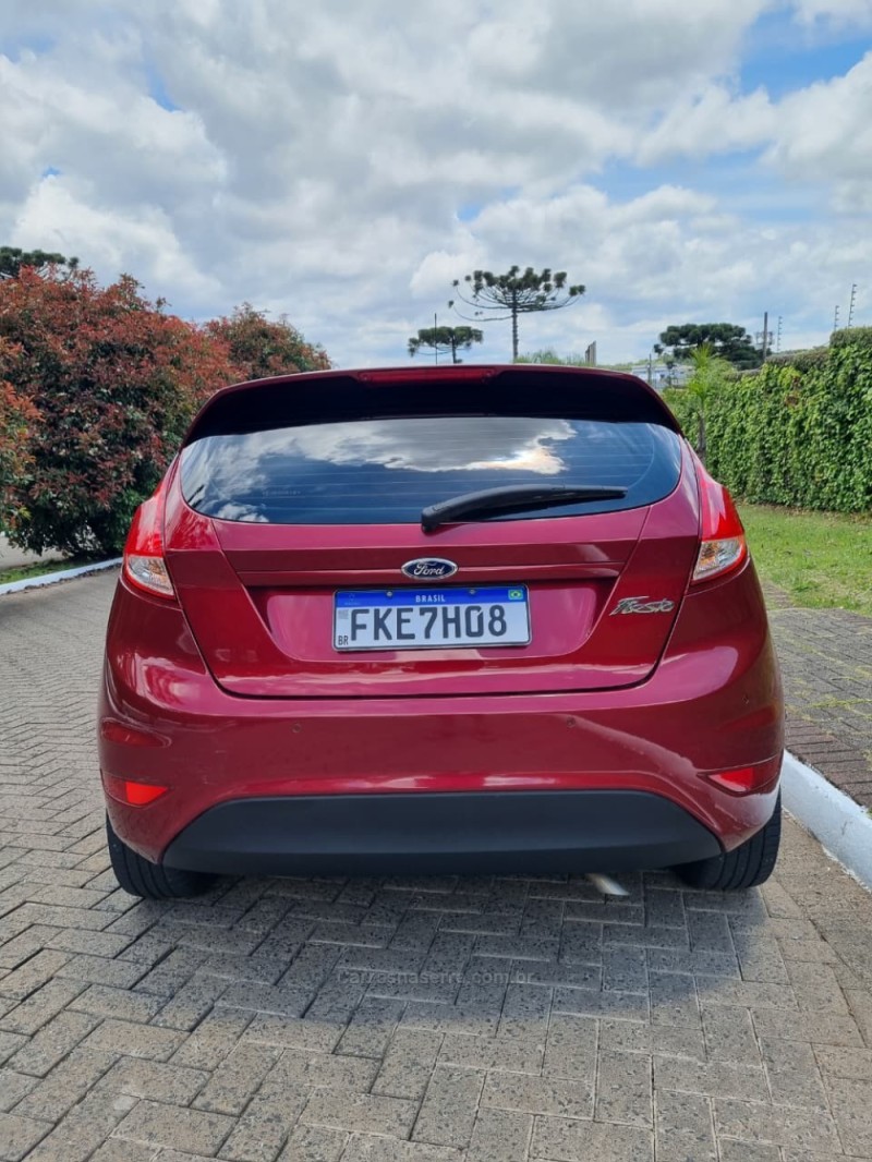 FIESTA 1.5 SE HATCH 16V FLEX 4P MANUAL - 2014 - CAXIAS DO SUL