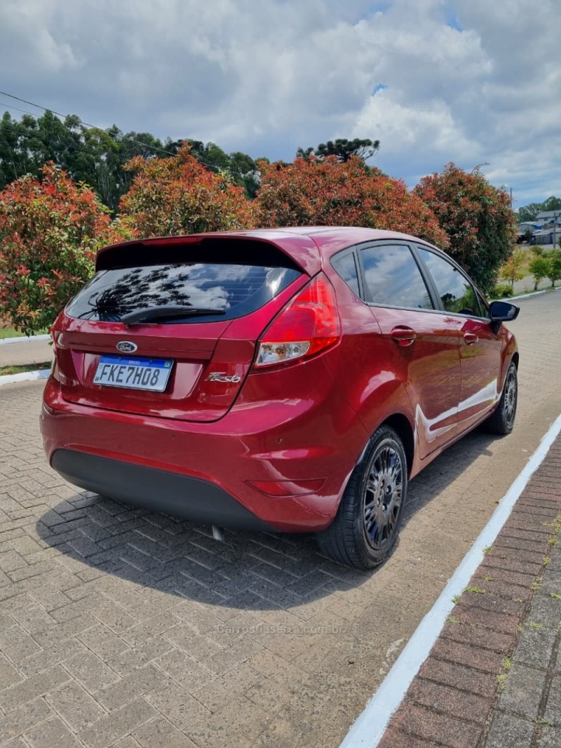 FIESTA 1.5 SE HATCH 16V FLEX 4P MANUAL - 2014 - CAXIAS DO SUL