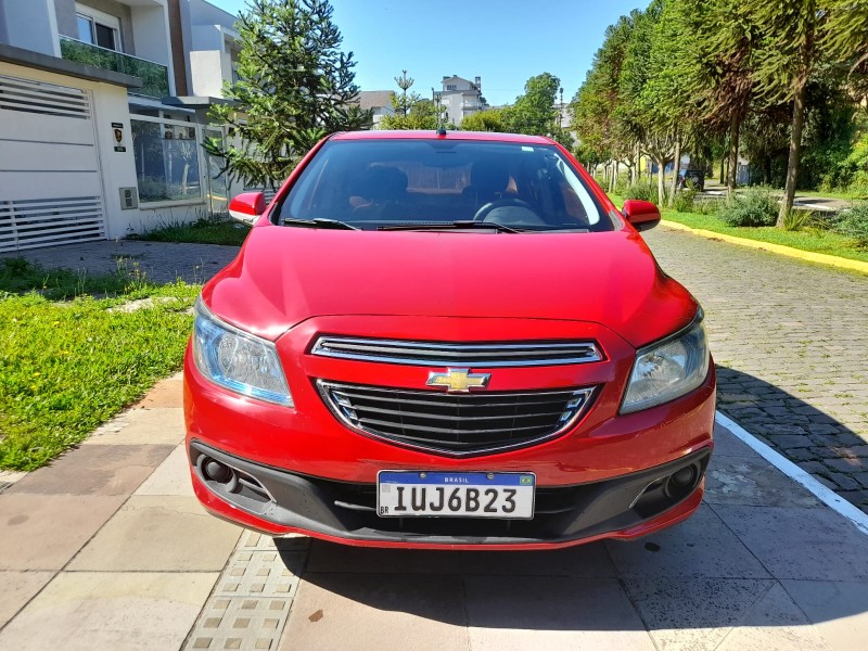 PRISMA 1.0 MPFI LT 8V FLEX 4P MANUAL - 2013 - FARROUPILHA