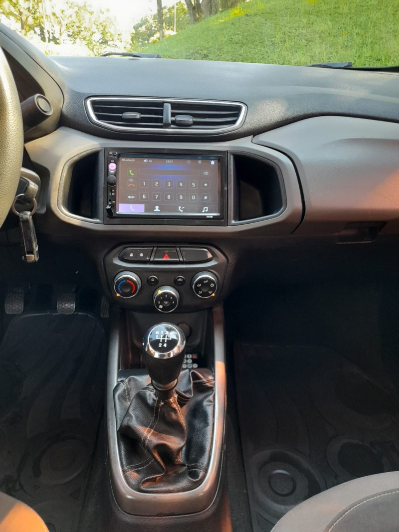 PRISMA 1.0 MPFI LT 8V FLEX 4P MANUAL - 2013 - FARROUPILHA