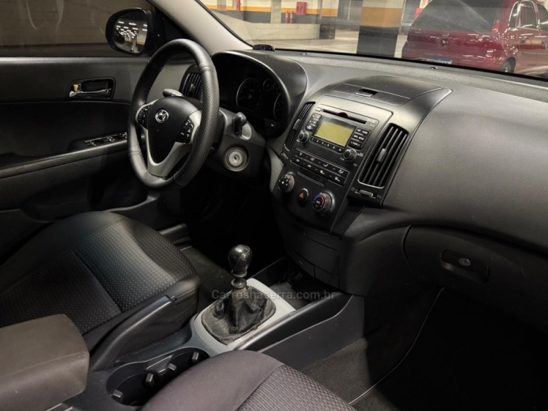 I30 2.0 MPI 16V GASOLINA 4P MANUAL - 2011 - CAXIAS DO SUL