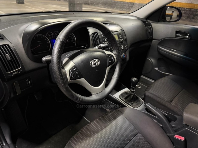 I30 2.0 MPI 16V GASOLINA 4P MANUAL - 2011 - CAXIAS DO SUL