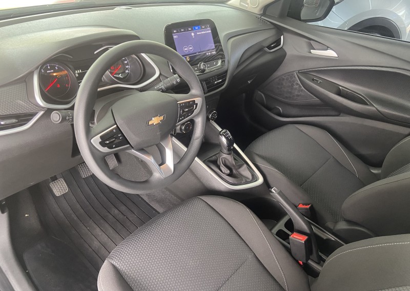 ONIX 1.0 LT 12V TURBO FLEX 4P MANUAL - 2024 - CANELA