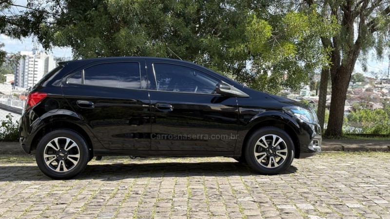 ONIX 1.4 MPFI LTZ 8V FLEX 4P MANUAL - 2014 - CAXIAS DO SUL