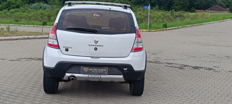 SANDERO 1.6 STEPWAY 16V FLEX 4P AUTOMÁTICO - 2014 - IVOTI