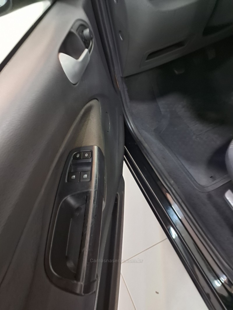 VOYAGE 1.6 MI 8V FLEX 4P MANUAL - 2014 - BENTO GONçALVES