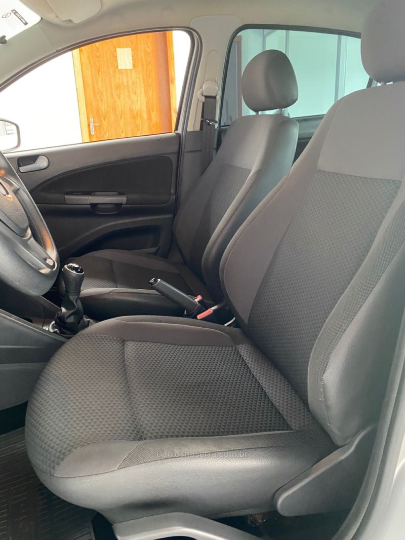 GOL 1.6 MSI TOTALFLEX TRENDLINE 4P MANUAL - 2017 - GARIBALDI