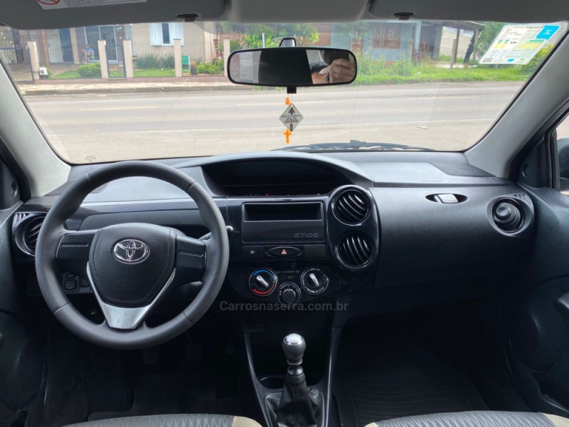 ETIOS 1.5 X SEDAN 16V FLEX 4P MANUAL - 2020 - ARROIO DO MEIO