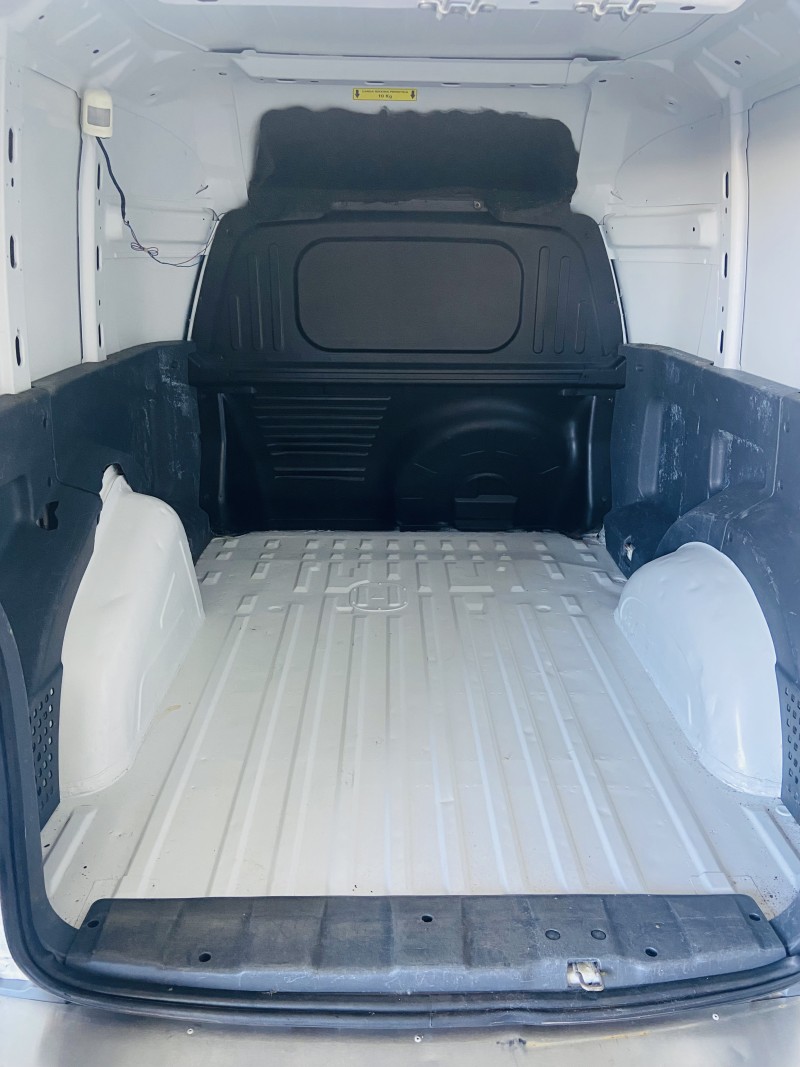 FIORINO 1.4 MPI FURGÃO 8V FLEX 2P MANUAL - 2017 - CANELA