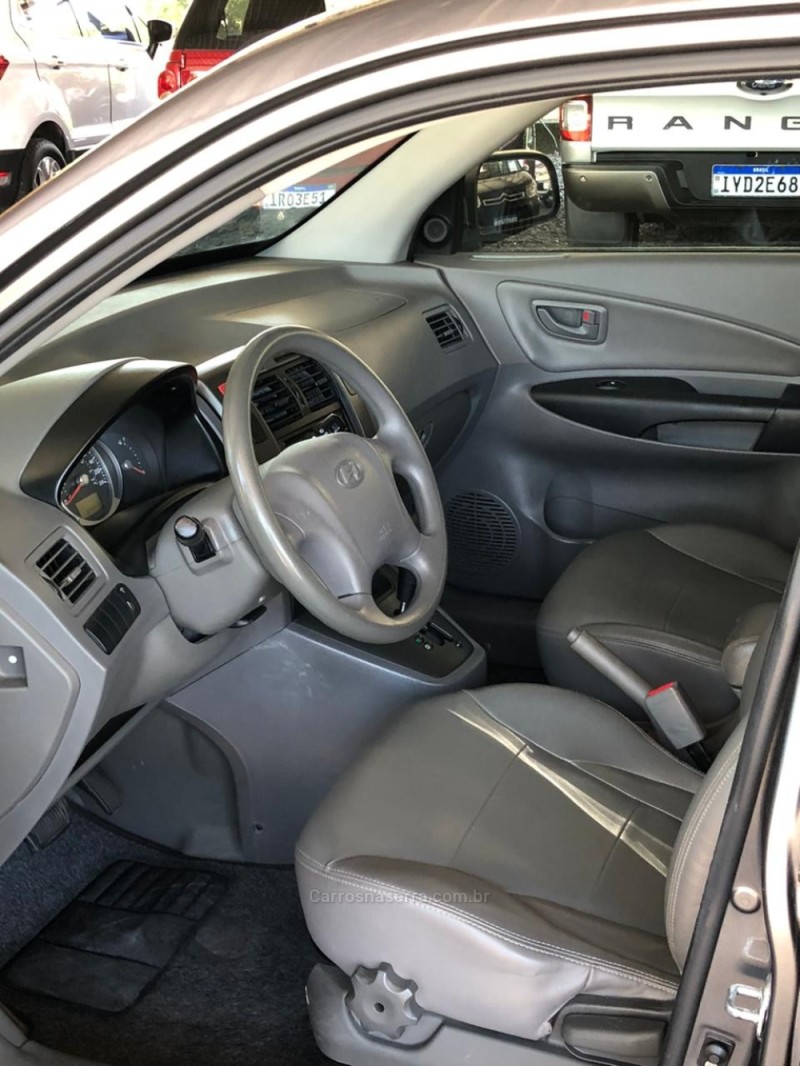 TUCSON 2.0 MPFI GLS 16V 143CV 2WD FLEX 4P AUTOMÁTICO - 2017 - IGREJINHA