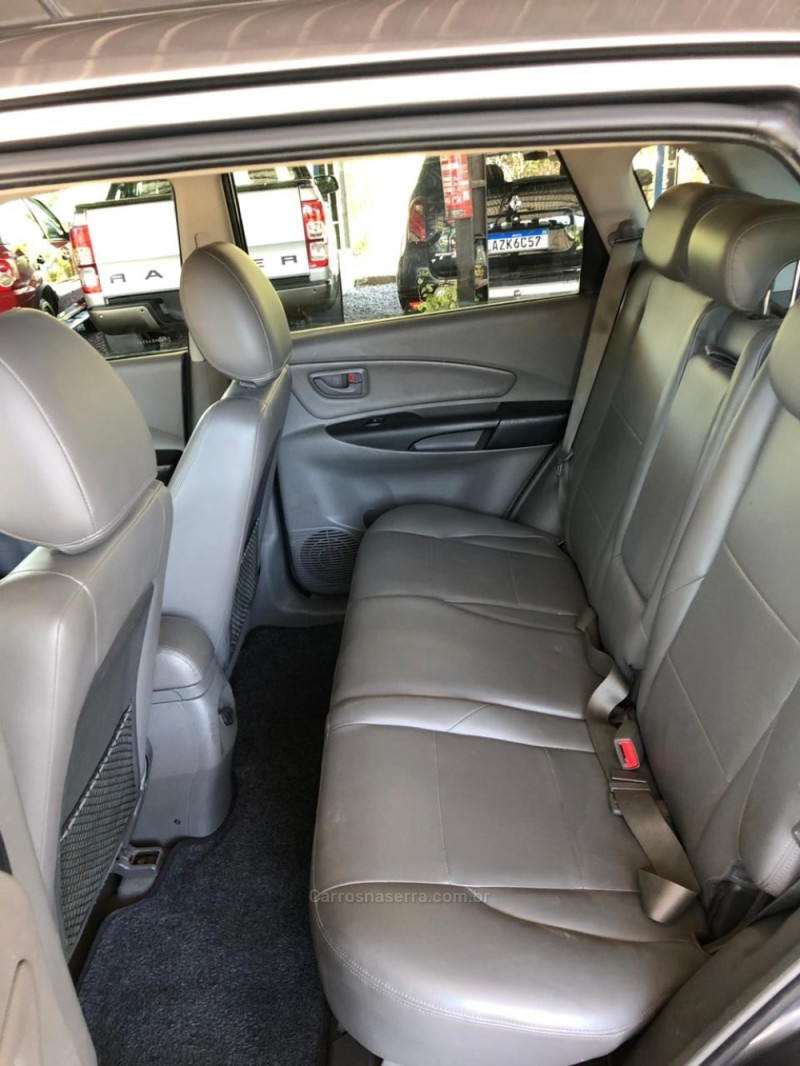 TUCSON 2.0 MPFI GLS 16V 143CV 2WD FLEX 4P AUTOMÁTICO - 2017 - IGREJINHA