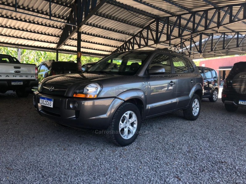 TUCSON 2.0 MPFI GLS 16V 143CV 2WD FLEX 4P AUTOMÁTICO - 2017 - IGREJINHA