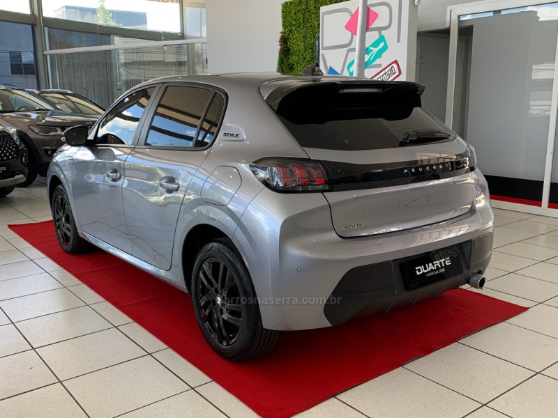 208 1.0 STYLE FLEX 6V 4P MANUAL - 2024 - PORTO ALEGRE