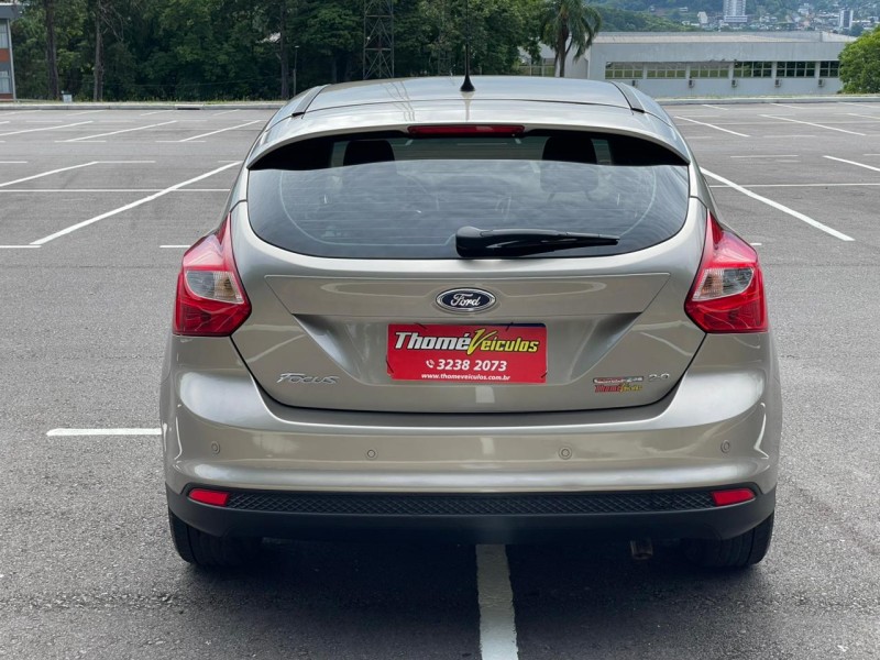 FOCUS 2.0 SE HATCH 16V FLEX 4P AUTO - 2015 - CAXIAS DO SUL