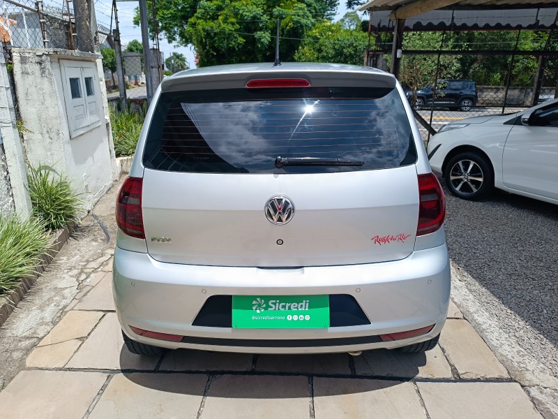 FOX 1.6 MI ROCK IN RIO 8V FLEX 4P MANUAL - 2014 - BENTO GONçALVES