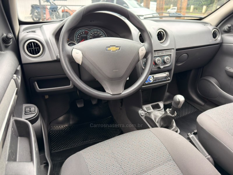 CELTA 1.0 VHCE LT 8V FLEX 4P MANUAL - 2014 - CANELA