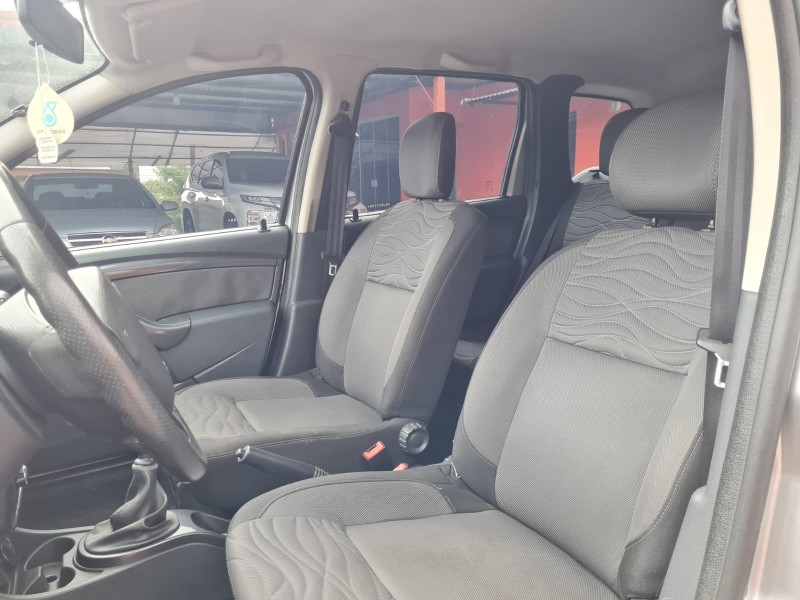 DUSTER  - 2014 - CANELA