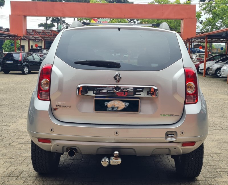 DUSTER  - 2014 - CANELA