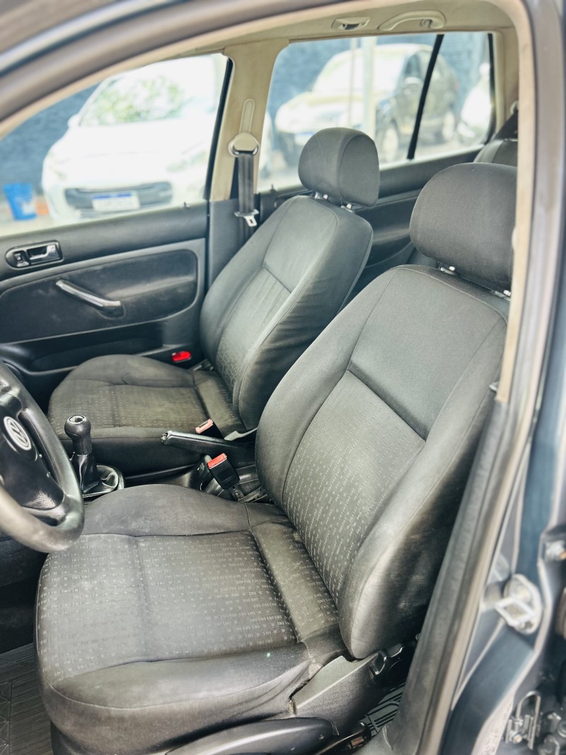 GOLF 2.0 MI SILVER EDITION 8V FLEX 4P MANUAL - 2002 - CAXIAS DO SUL