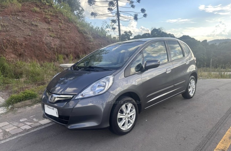 fit 1.4 lx 16v flex 4p automatico 2014 nova araca