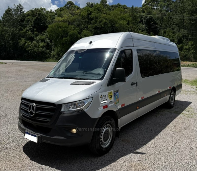sprinter 2.2 415 van luxo teto alto 19 lugares diesel 3p manual 2021 nova araca