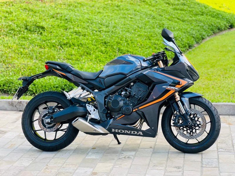 CBR 650R  - 2021 - BENTO GONçALVES