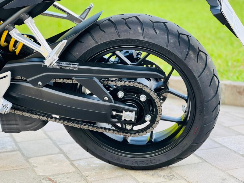 CBR 650R  - 2021 - BENTO GONçALVES