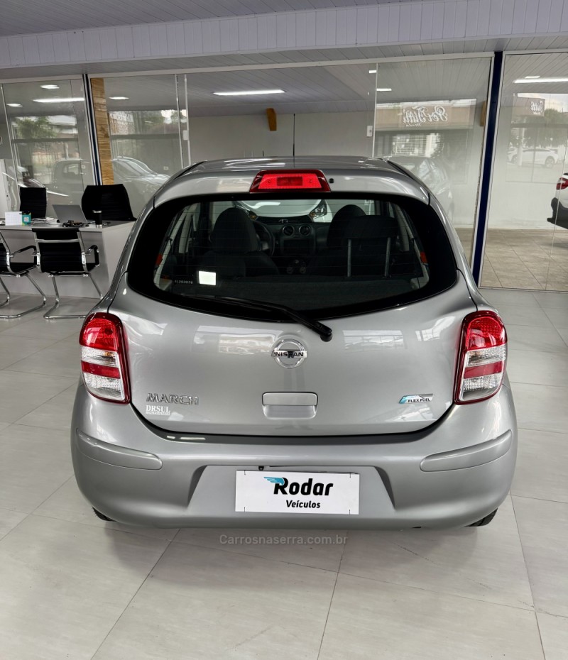 MARCH 1.0 S 16V FLEX 4P MANUAL - 2014 - VILA FLORES