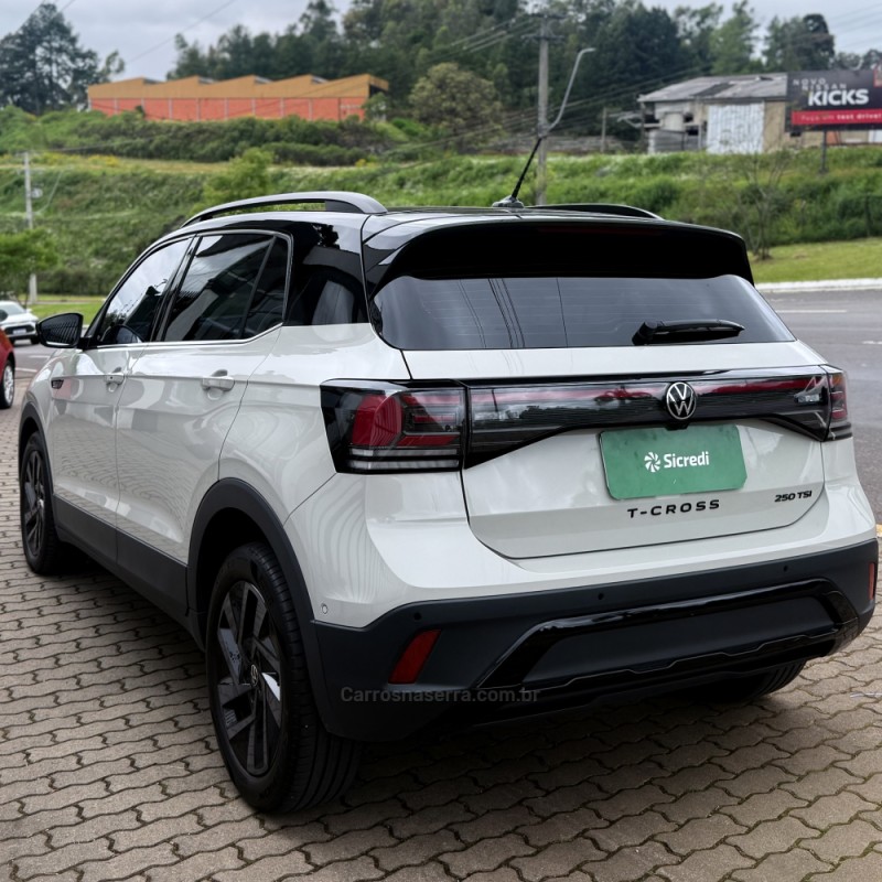 T-CROSS 1.4 HIGHLINE TSI 16V FLEX 4P AUTOMÁTICO - 2025 - CAXIAS DO SUL