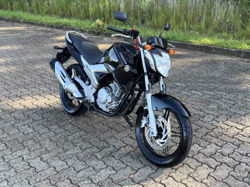FAZER YS 250 - 2013 - NOVA BASSANO