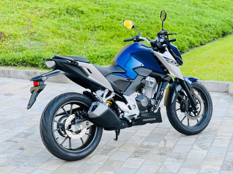 CB 300F TWISTER ABS - 2026 - BENTO GONçALVES