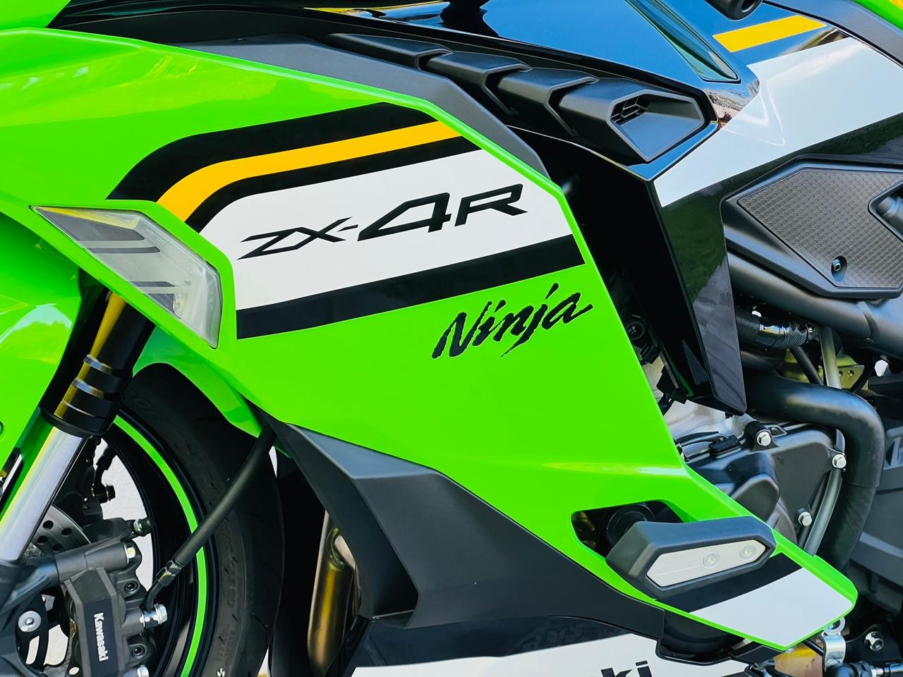 KAWASAKI - NINJA ZX-4R - 2025/2025 - Verde - R$ 52.900,00