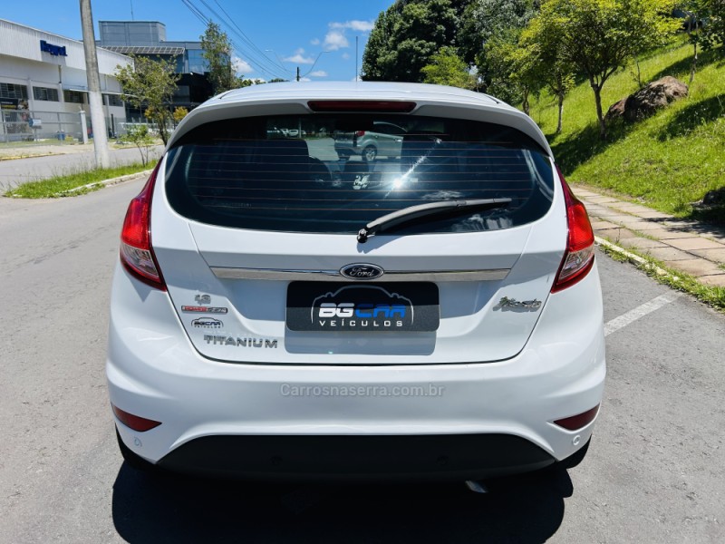FIESTA 1.6 TITANIUM PLUS HATCH 16V FLEX 4P AUTOMÁTICO - 2014 - BENTO GONçALVES
