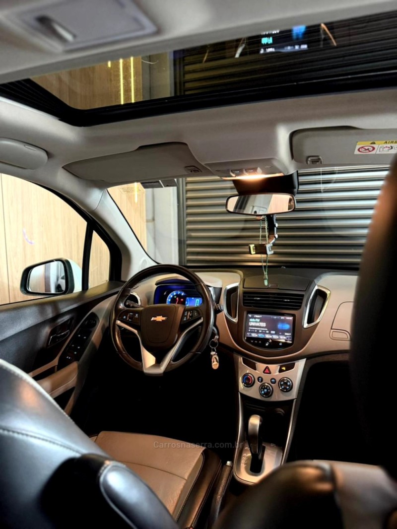 TRACKER 1.8 MPFI LTZ 4X2 16V FLEX 4P AUTOMÁTICO - 2016 - LAJEADO