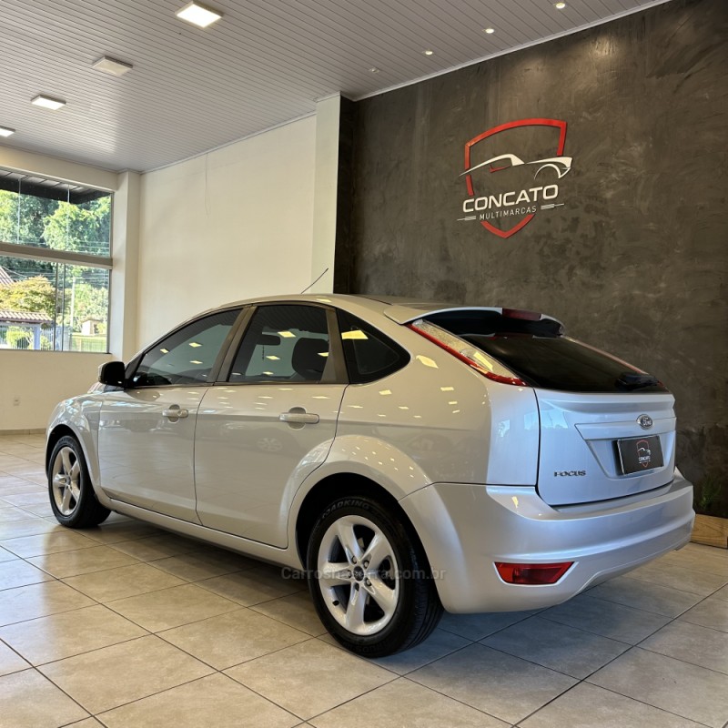 FOCUS 1.6 GLX SIGMA 16V FLEX 4P MANUAL - 2013 - FARROUPILHA