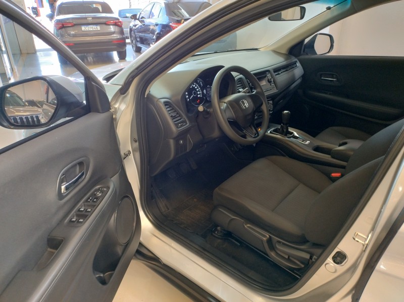 HR-V 1.8 16V FLEX LX 4P MANUAL - 2016 - BENTO GONçALVES