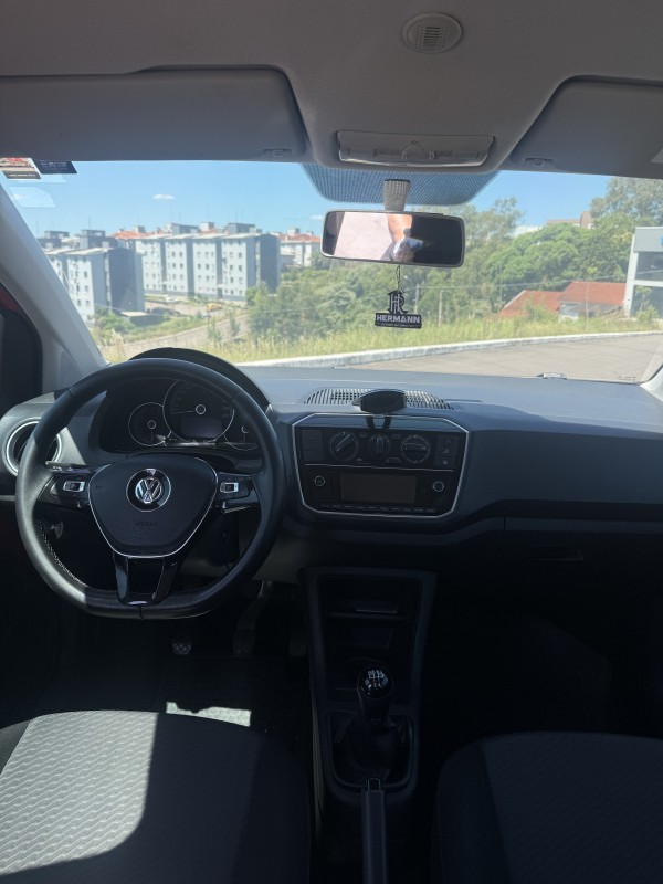 UP 1.0 TSI MOVE UP 12V FLEX 4P MANUAL - 2018 - FARROUPILHA