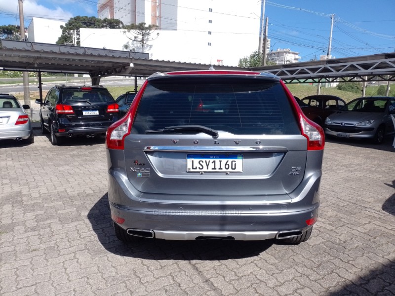 XC60 2.4 D5 KINETIC DIESEL AWD 4P AUTOMÁTICO - 2017 - BENTO GONçALVES