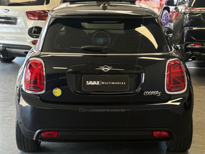 COOPER S E EXCLUSIVE 184CV ELÉTRICO 2P AUTOMÁTICO - 2022 - NOVO HAMBURGO