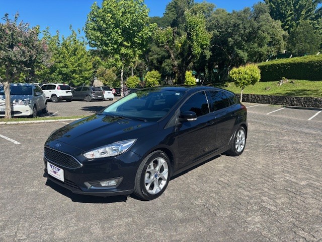 FOCUS 2.0 SE PLUS 16V FLEX 4P AUTOMÁTICO - 2016 - CAXIAS DO SUL