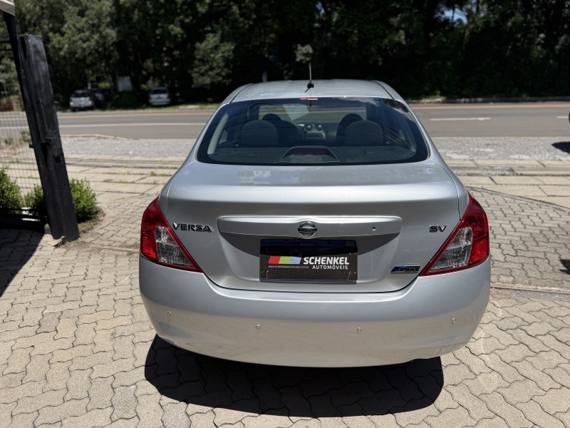 VERSA 1.6 16V FLEX SV 4P MANUAL - 2013 - NOVA PETRóPOLIS